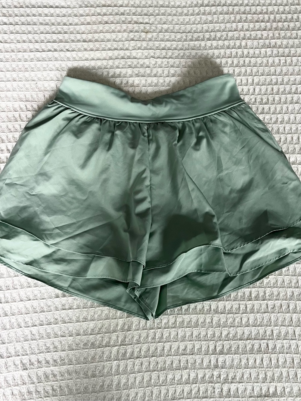 Abercrombie kids sage green active shorts 15/16